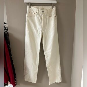 Levi’s Ribcage Straight